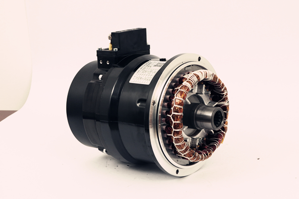 提高低壓交流電機(jī)功率密度的方法